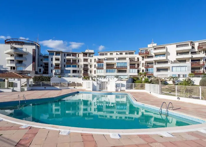 Apartment Le Sunset-cap Sud-16 By Interhome